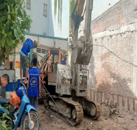 Giá xăng dầu tăng mạnh, vật tư xây dựng leo thang: Doanh nghiệp và gia chủ cần làm gì?